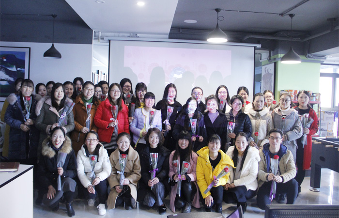 Flowers for Henan Doing company's women